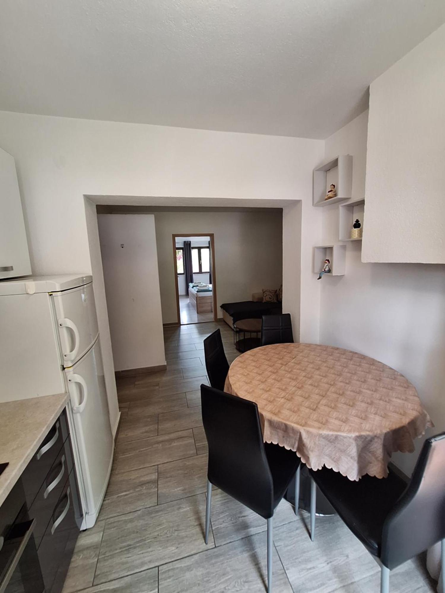Apartmani Lisicina Omiš Exterior foto